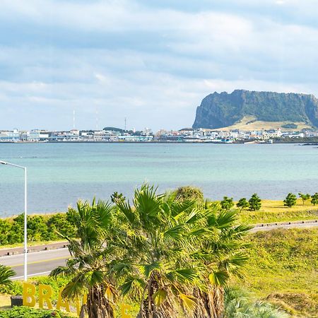 Jeju Attirance Hotel & Poolvilla Согвіпо Екстер'єр фото