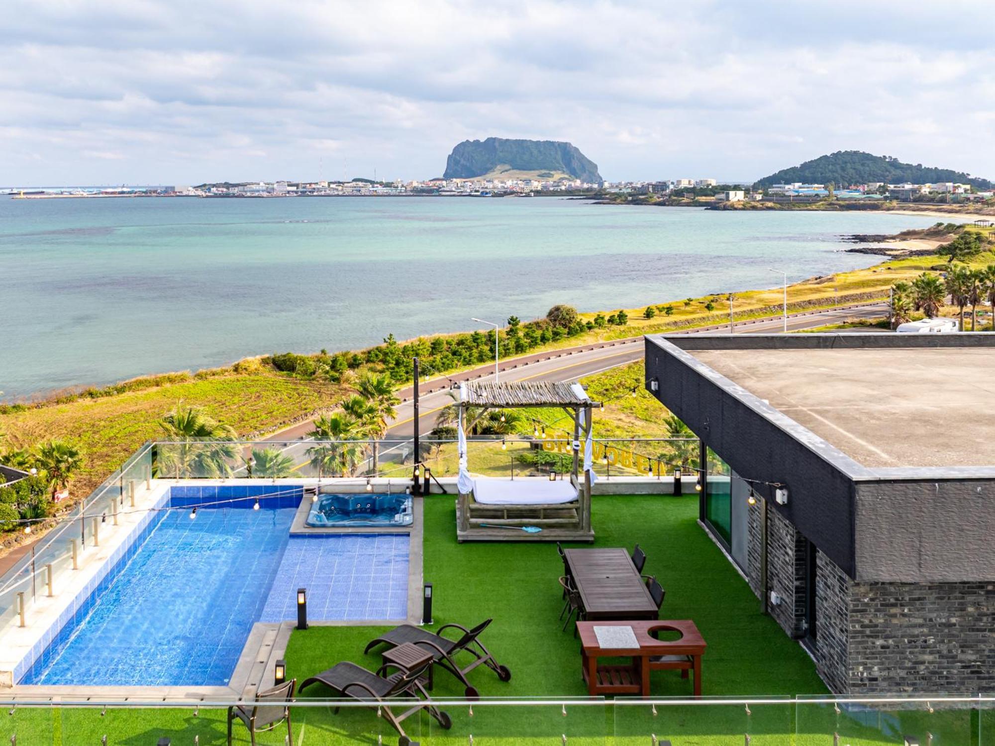 Jeju Attirance Hotel & Poolvilla Согвіпо Екстер'єр фото